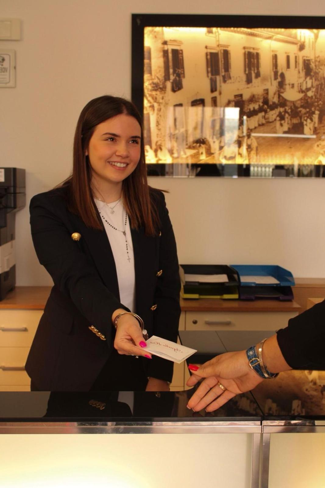 Residenza Agnello D'Oro Aparthotel Бусоленго Екстериор снимка