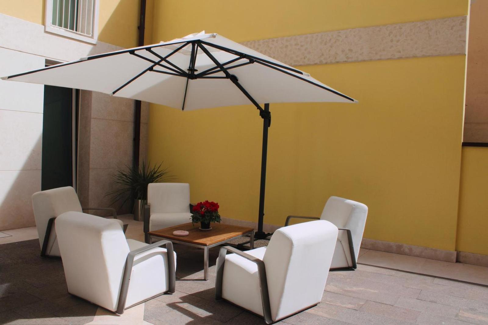 Residenza Agnello D'Oro Aparthotel Бусоленго Екстериор снимка