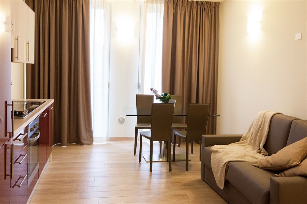 Residenza Agnello D'Oro Aparthotel Бусоленго Екстериор снимка